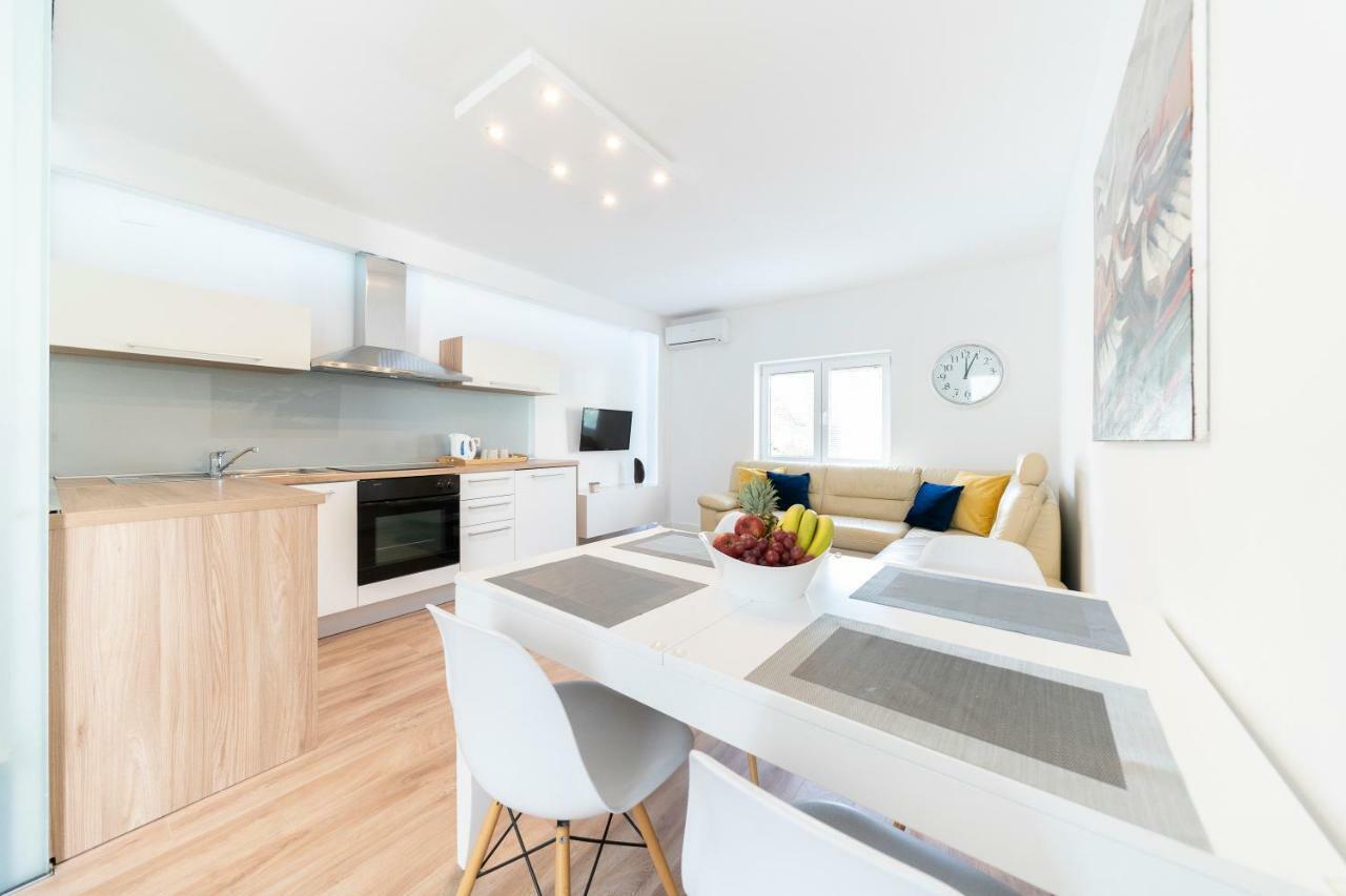 Holiday Home Apartments Bellamare زادار المظهر الخارجي الصورة